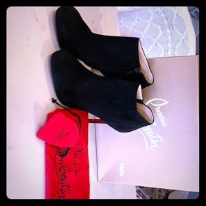 Christian Louboutin Bella Top 100 Black Suede